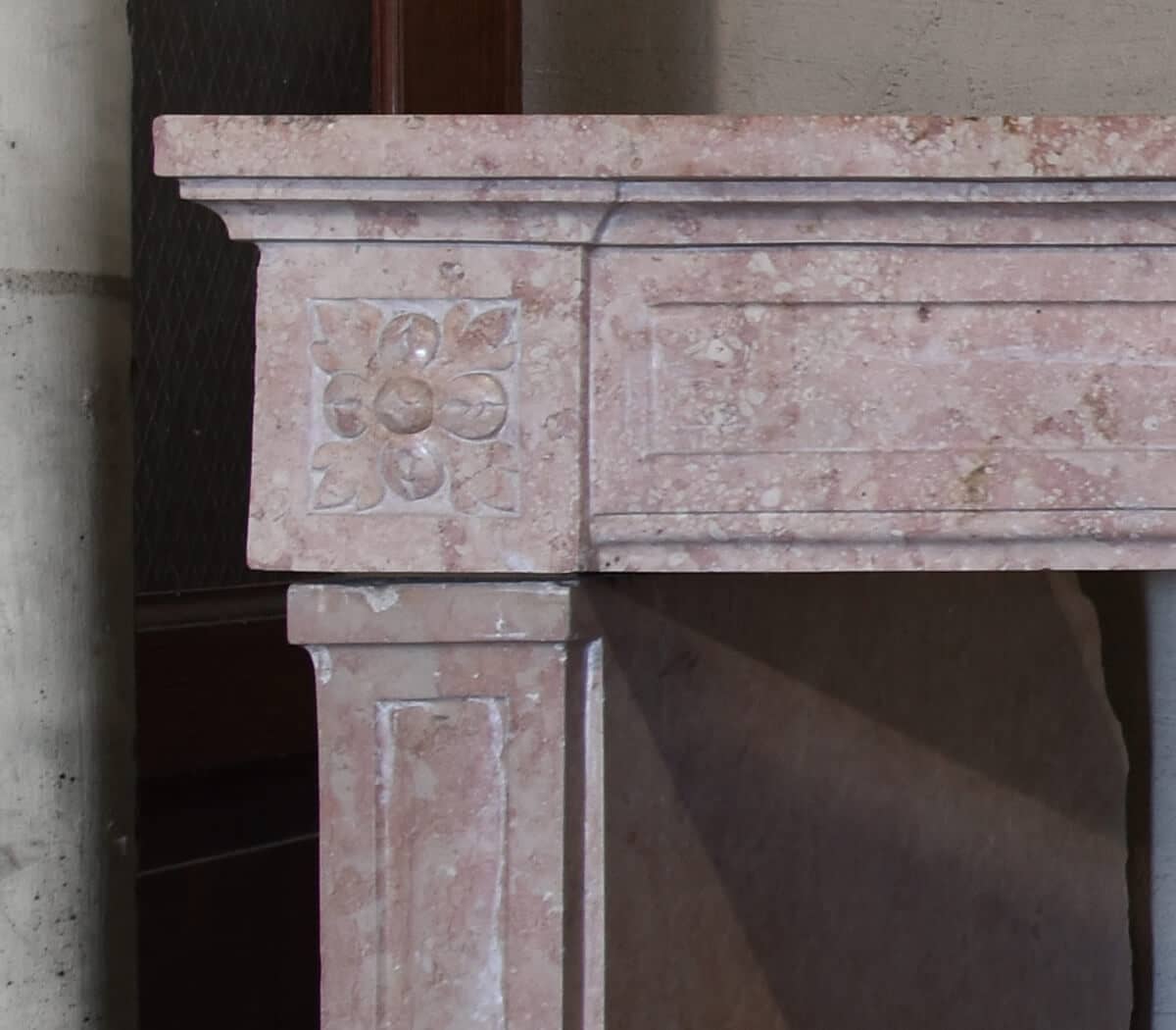 Antieke-Louis-XVI-marmerstenen-voorzetschouw