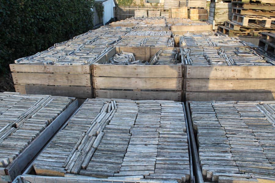 Antieke-keramische-plavuizen-tegels-vierkant-in-de-maat-20x20cm