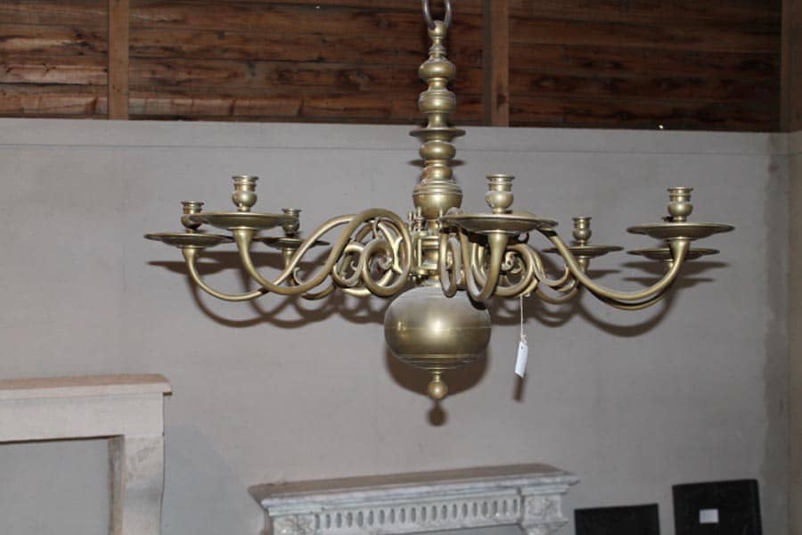 Kaarsen-kandelaar-Uniek.-Hangt-in-de-oude-zagerij