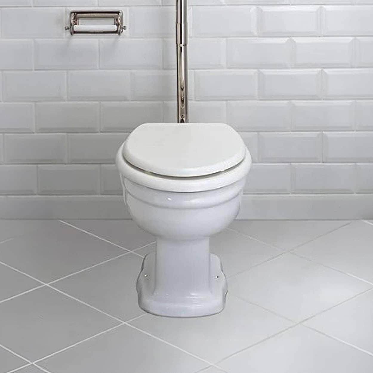 La-Chapelle-toilet-met-hooghangend-reservoir
