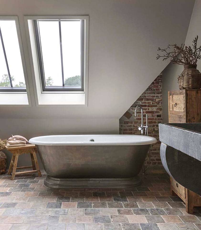 Oude-gesmoorde-terracotta-blauw-grijs-bruine-estrikken