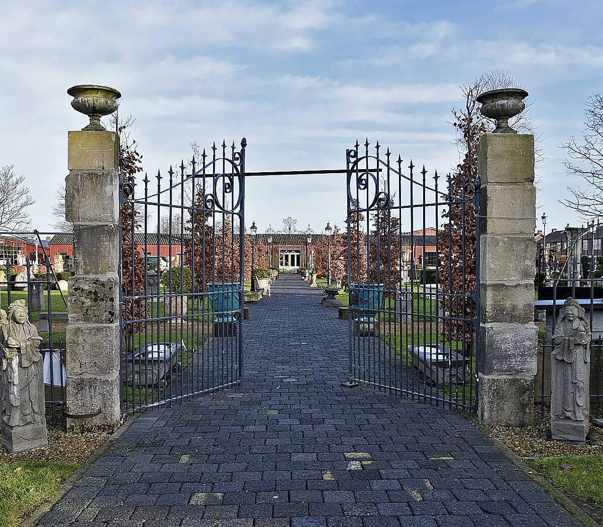 antieke-stenen-poortpalen