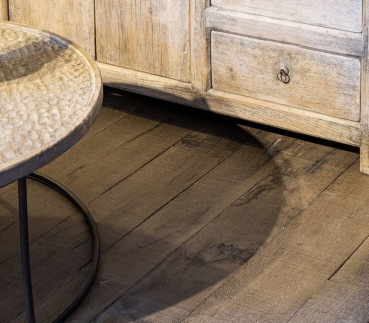 verouderd-eiken-oude-atelier-planken-vieux-gris