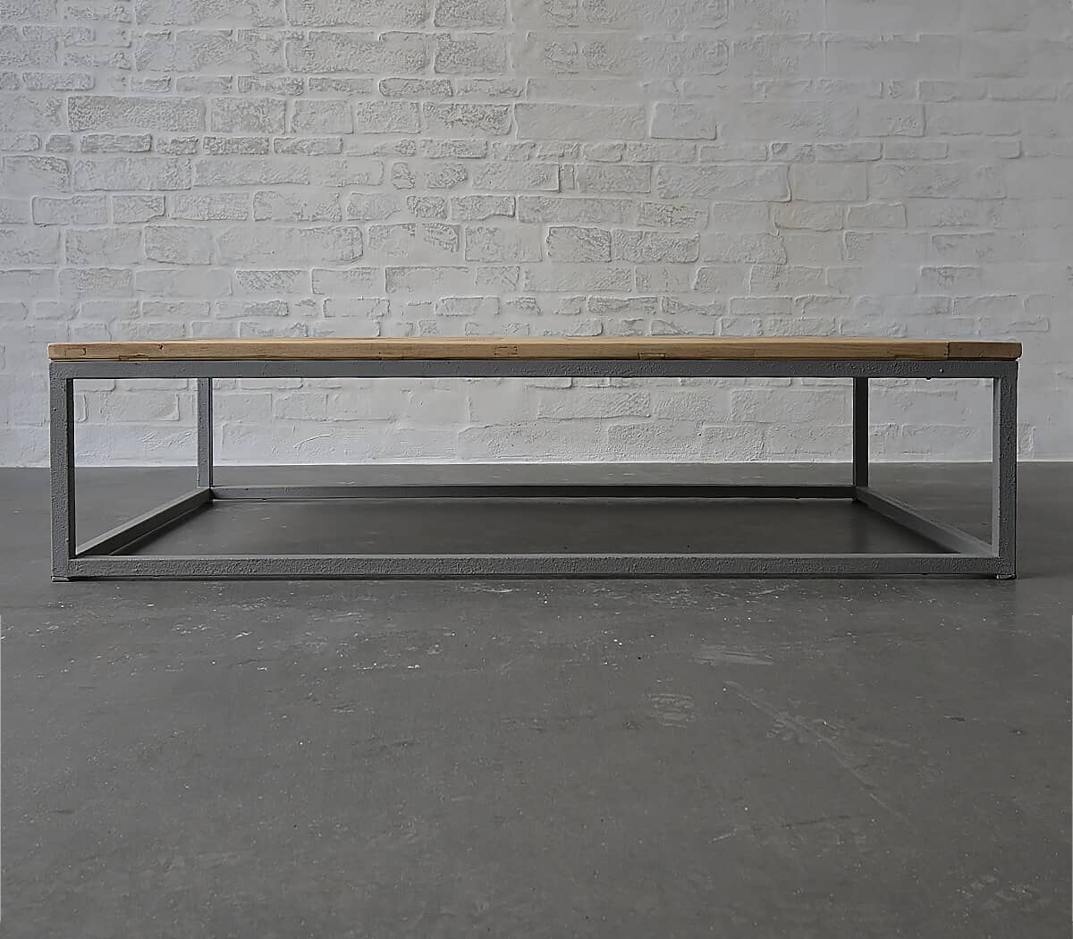 eigentijdse-salontafel-staal-houten-blad-versailles