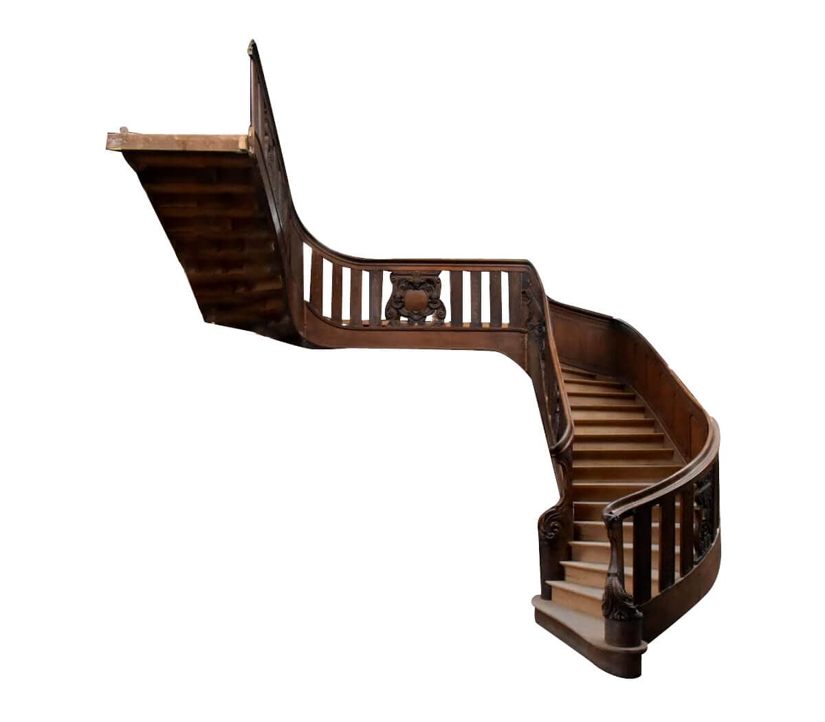 grote-exclusieve-houten-trap-houtsnijwerk