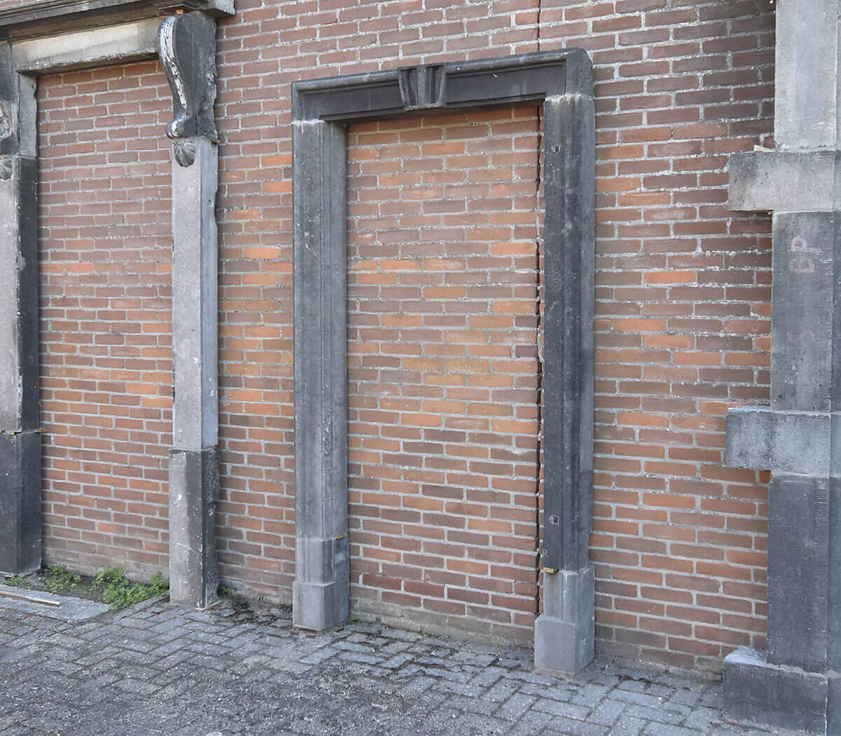 Belgisch-hardstenen-portiek