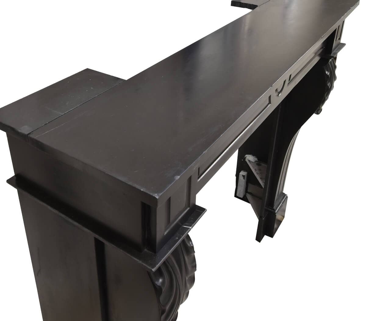 Antieke-Noir-de-Mazy-marmeren-ombouwschouw-Louis-XVI