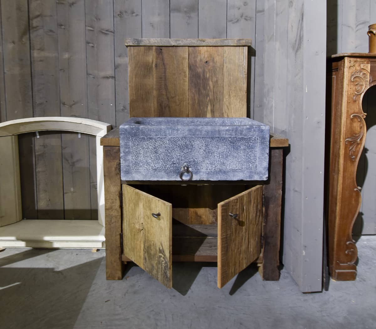 Eiken-badkamermeubel-met-Hardstenen-bak