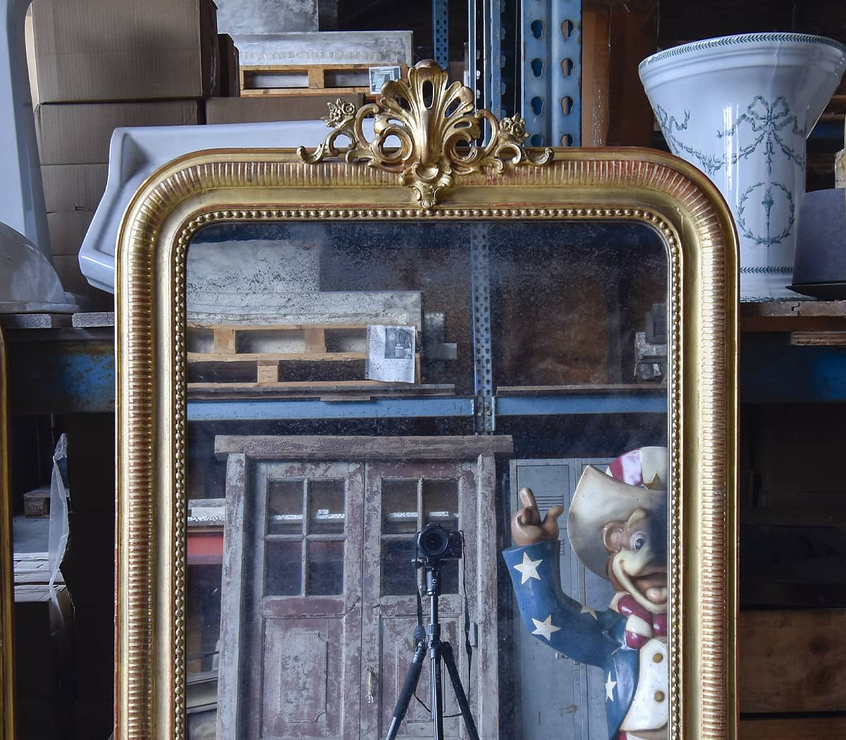 Antieke-spiegel-in-Louis-Phillipe-stijl