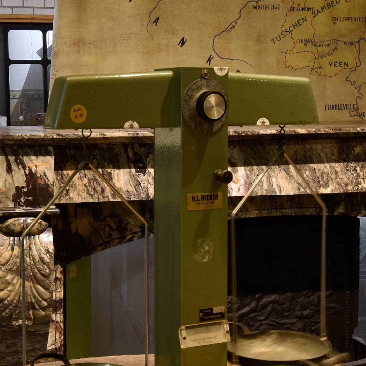 Vintage-H.L.-Becker-Analoge-balansweegschaal