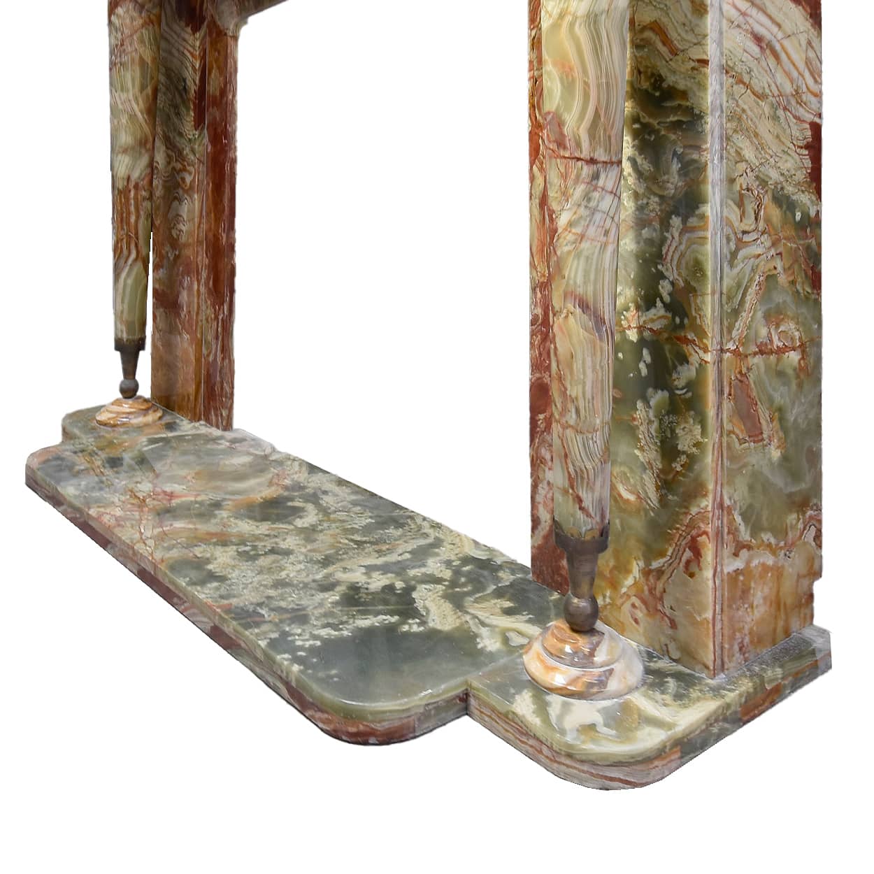 Onyx-marmeren-ombouwschouw-met-pilaren-en-vloerplaat